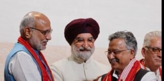 рдкреНрд░реЛ. рджреБрд░реНрдЧреЗрд╢ рдкрдВрдд рдХреЛ рдорд┐рд▓рд╛ рдЙрддреНрдХреГрд╖реНрда рдХрд╛рд░реНрдп рд╕рдореНрдорд╛рди